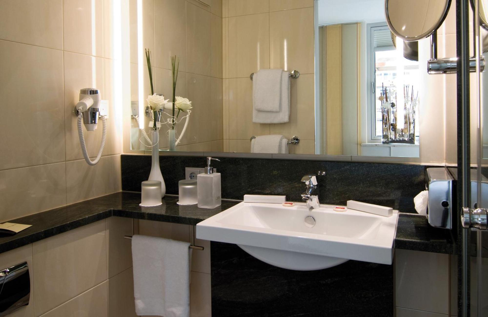 Leonardo Center 4* Munich