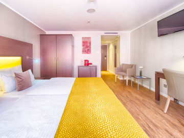Hotel Leonardo Center 4*