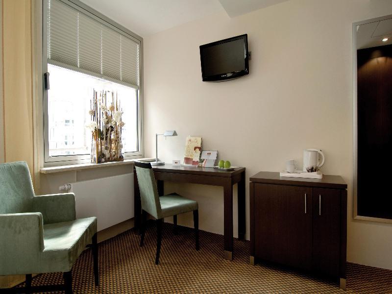 Hotel Leonardo Center 4*